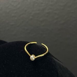 Elegant Gold Open Adjustable Ring with Pearl Accent